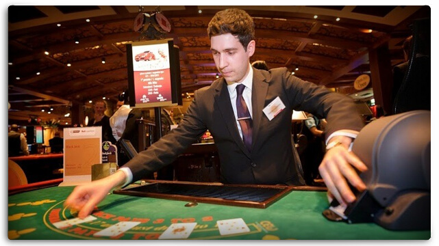 Blackjack dealer salary with tips